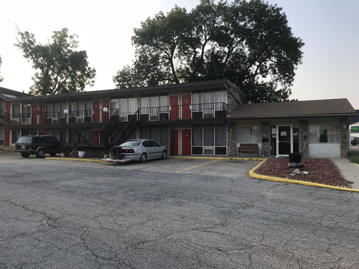 Budget Host Village Inn Kirksville Exterior foto